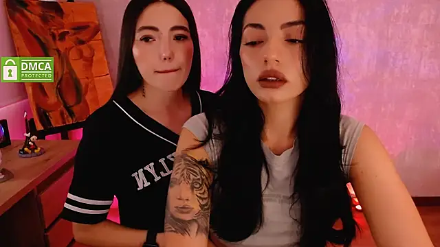 Snapshot of natval6 chatting on 21, 10, 2025 natval6 online show from 21, 10, 2025