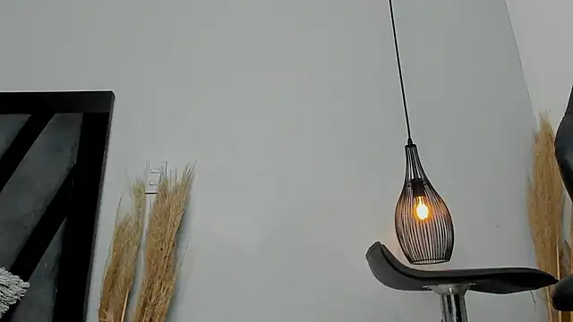 Amelia Brixton online show from 14, 12, 2025