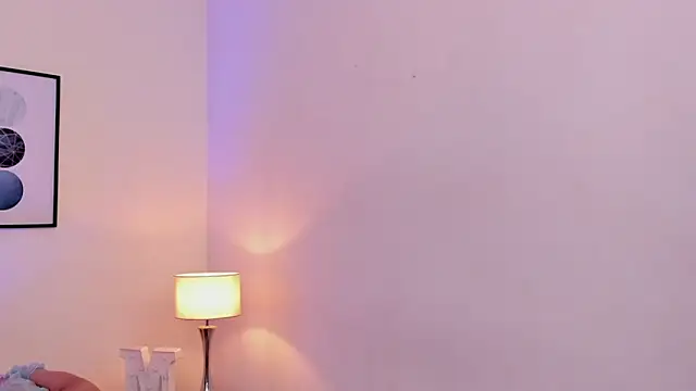 Amelia Brixton online show from 23, 4, 2026