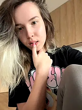 Amira jenson online show from 28, 10, 2025