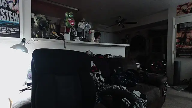 biggerisbetter12 online show from 3, 3, 2026