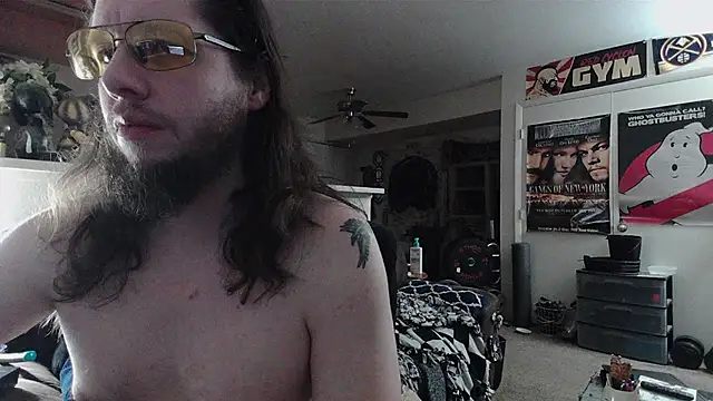 Snapshot of biggerisbetter12 chatting on 16, 6, 2026 biggerisbetter12 online show from 16, 6, 2026