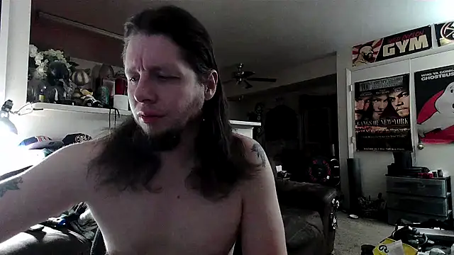 Snapshot of biggerisbetter12 chatting on 24, 10, 2025 biggerisbetter12 online show from 24, 10, 2025