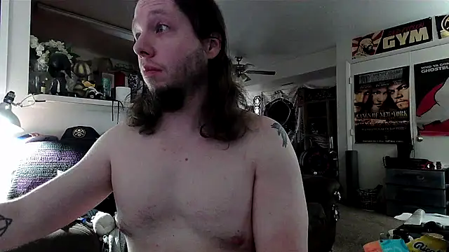 Snapshot of biggerisbetter12 chatting on 6, 11, 2025 biggerisbetter12 online show from 6, 11, 2025