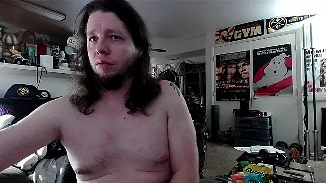 Snapshot of biggerisbetter12 chatting on 31, 10, 2025 biggerisbetter12 online show from 31, 10, 2025