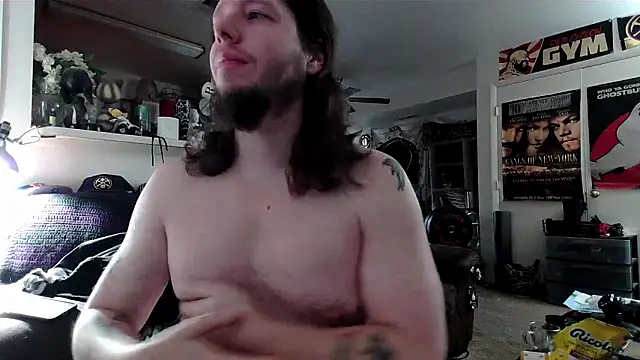 Snapshot of biggerisbetter12 chatting on 11, 11, 2025 biggerisbetter12 online show from 11, 11, 2025