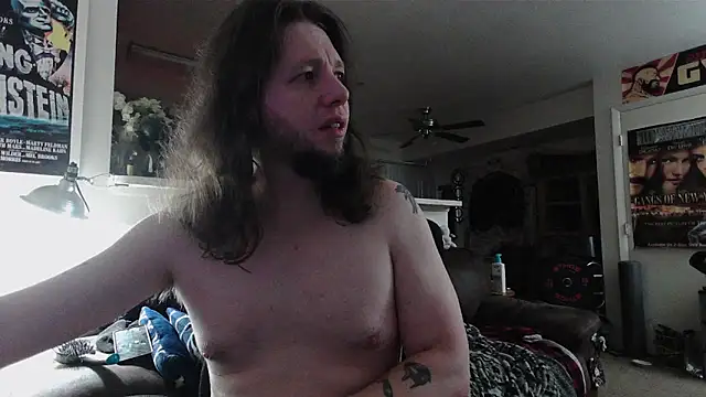 Snapshot of biggerisbetter12 chatting on 29, 4, 2026 biggerisbetter12 online show from 29, 4, 2026