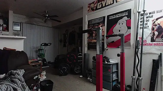 biggerisbetter12 online show from 17, 3, 2026