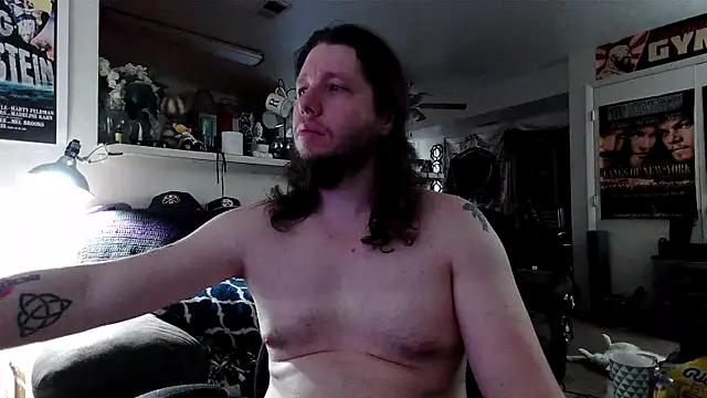 Snapshot of biggerisbetter12 chatting on 19, 11, 2025 biggerisbetter12 online show from 19, 11, 2025