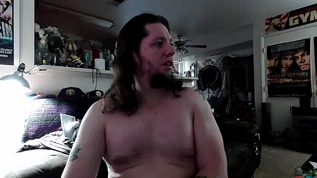 Snapshot of biggerisbetter12 chatting on 2, 11, 2025 biggerisbetter12 online show from 2, 11, 2025