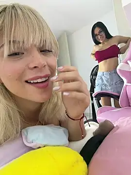  Alicee 1 online show from 19, 4, 2026