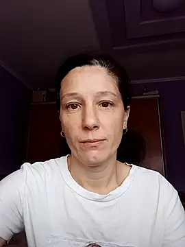 Snapshot of Emeli32-22 chatting on 3, 11, 2025 Emeli32-22 online show from 3, 11, 2025