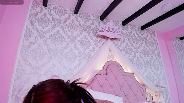 GabrielaSuarez online show from 7, 11, 2025