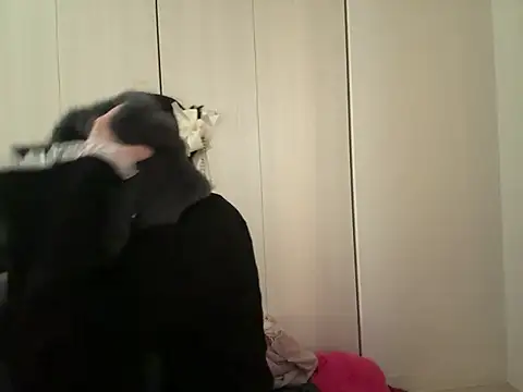 pinkudayo girl online show from 18, 4, 2026