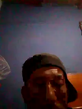 Snapshot of Orlao25cm chatting on 24, 10, 2025 Orlao25cm online show from 24, 10, 2025