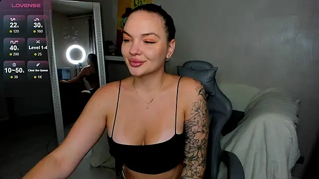 LeyaKale online show from 25, 10, 2025