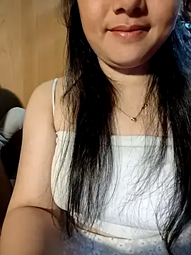 Snapshot of Sinhlinh2020 chatting on 27, 4, 2026 Sinhlinh2020 online show from 27, 4, 2026