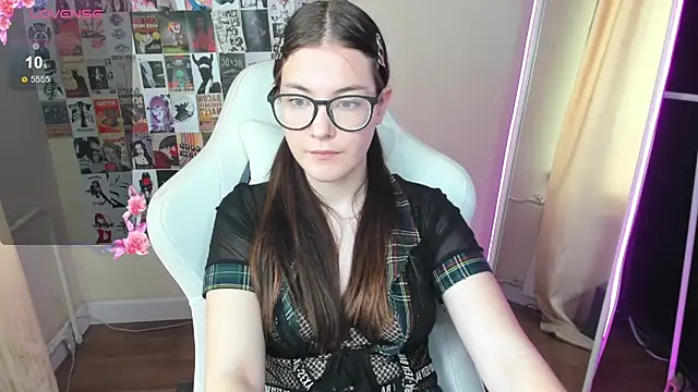 Snapshot of Ellisky chatting on 22, 10, 2025 Ellisky online show from 22, 10, 2025