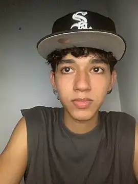 Snapshot of Alex_king17 chatting on 21, 4, 2026 Alex king17 online show from 21, 4, 2026