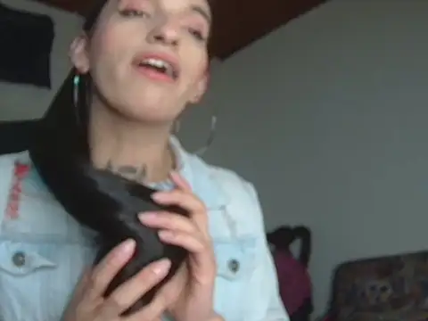 Scarlett crastrawberry online show from 27, 2, 2026