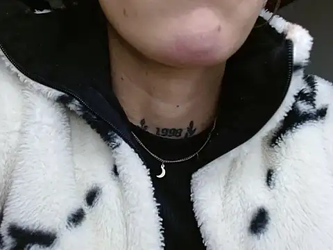 Scarlett crastrawberry online show from 9, 4, 2026