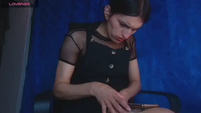 Snapshot of Scarlett_crastrawberry chatting on 22, 10, 2025 Scarlett crastrawberry online show from 22, 10, 2025