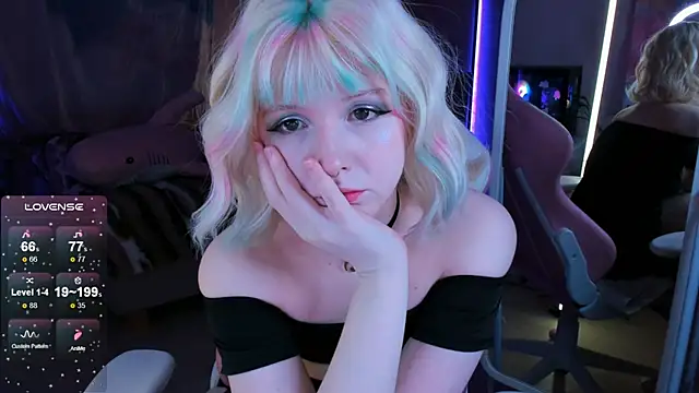 Snapshot of likedoll chatting on 23, 10, 2025 likedoll online show from 23, 10, 2025