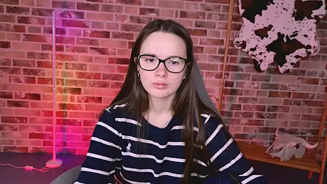 May Bloom online show from 4, 3, 2026