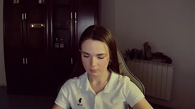 May Bloom online show from 14, 11, 2025