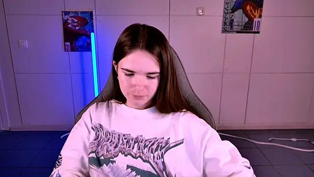 May Bloom online show from 26, 11, 2025