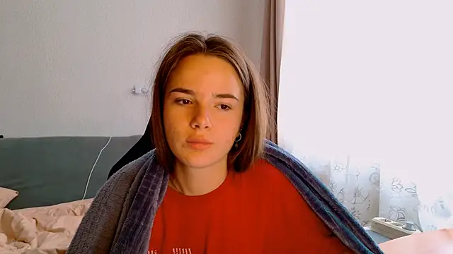Snapshot of May_Bloom chatting on 26, 6, 2026 May Bloom online show from 26, 6, 2026