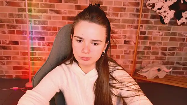 May Bloom online show from 20, 3, 2026