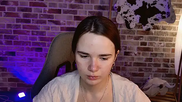 May Bloom online show from 5, 2, 2026