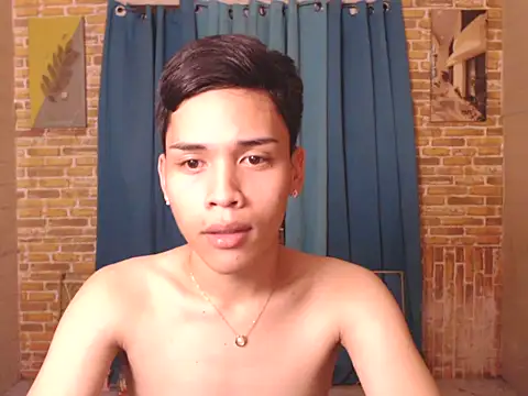 Snapshot of ur_boyjohn_mar chatting on 6, 11, 2025 ur boyjohn mar online show from 6, 11, 2025