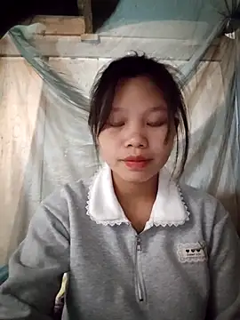 linh-miu99 online show from 25, 2, 2026