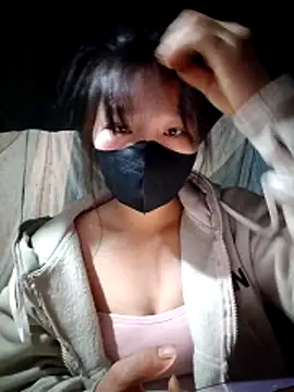 linh-miu99 online show from 6, 1, 2026