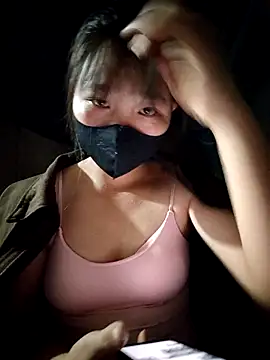 linh-miu99 online show from 17, 11, 2025