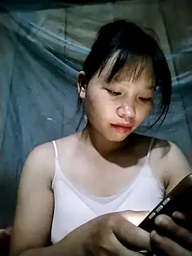 linh-miu99 online show from 21, 10, 2025