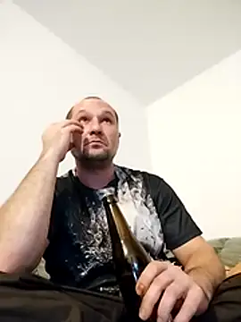 Snapshot of Berghochzugfahrt chatting on 17, 11, 2025 Berghochzugfahrt online show from 17, 11, 2025