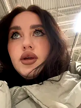 KiraSunshine online show from 6, 11, 2025