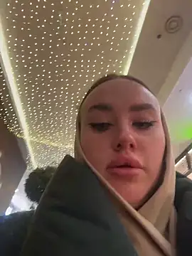 KiraSunshine online show from 4, 12, 2025