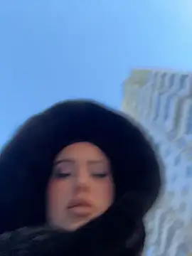 KiraSunshine online show from 9, 1, 2026