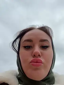 KiraSunshine online show from 30, 10, 2025