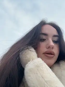 KiraSunshine online show from 17, 12, 2025