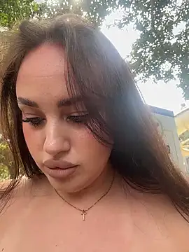 KiraSunshine online show from 12, 2, 2026