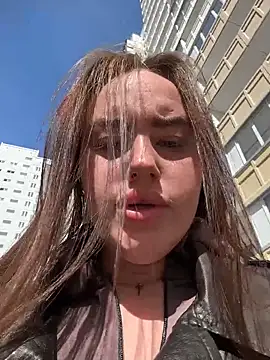 KiraSunshine online show from 23, 4, 2026