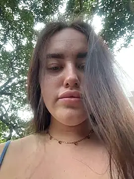 KiraSunshine online show from 4, 3, 2026