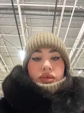 KiraSunshine online show from 1, 12, 2025