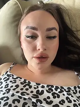 KiraSunshine online show from 17, 1, 2026