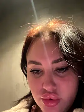 KiraSunshine online show from 26, 10, 2025